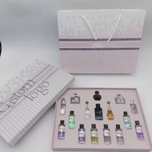 Kişiselleştirilebilir Kadın Seyahat Setleri ve Mini Mist Özel Etiketli Parfüm Hediye Fabrikası Doğrudan Parfüm Hediye Setleri Orijinal Parfüm Seti - Product Image 1