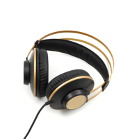 K92 est un casque professionnel pour la diffusion en direct et l'enregistrement par casque surveillé K92