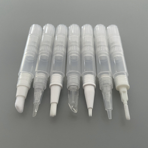 Bút Xoắn Mỹ Phẩm Rỗng Nhỏ Trong Suốt 1Ml 1.5Ml Chất Lượng Tốt Kèm Cọ Phấn Nền Kem Che Khuyết Điểm Son Bóng - Product Image 2