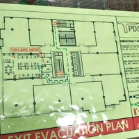 Plan d'évacuation d'urgence personnalisé qui brille dans le noir