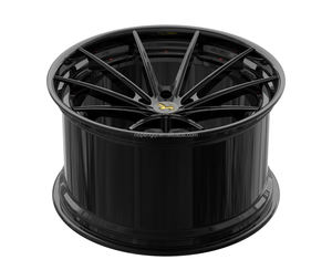 Venta Especial <span class=keywords><strong>de</strong></span> Ruedas <span class=keywords><strong>de</strong></span> 2 Piezas para Automóviles <span class=keywords><strong>de</strong></span> Pasajeros con Barril Negro Brillante, Pernos Rojos y Tapa Central Personalizable para <span class=keywords><strong>Ferrari</strong></span> 296 GTS - Product Image 3