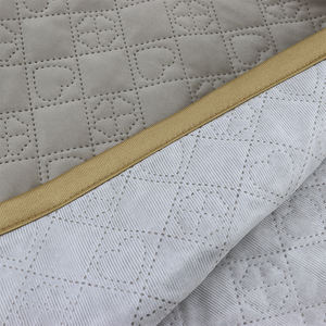 S15f60 होम डेकोर अल्ट्रासोनिक कपड़े 100% पॉलिएस्टर नारंगी दिल वेलोर डॉट क्टेड ओडम वेलेर डॉट शीट quilटेड पैटर्न के साथ - Product Image 3