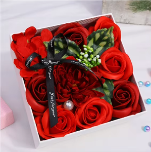 Scatola Regalo con Rose per San Valentino, Fiori di Sapone, Regalo per la Festa della Mamma, Decorazione per Matrimoni, Compleanni, Feste in Casa - Product Image 6