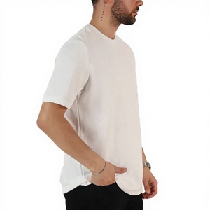 เสื้อยืดลำลองแขนสั้นไซส์ใหญ่สำหรับผู้ชาย ผลิตในปากีสถาน ระบายอากาศได้ดี ดีไซน์เรียบด้านหน้า สามารถใส่ลายกราฟิกของคุณได้ - Product Image 1