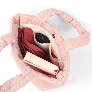 Bolso Tote Casual Multifuncional Impermeable Acolchado <span class=keywords><strong>de</strong></span> Nailon Ligero y Duradero Personalizado CHANGRONG con Cierre <span class=keywords><strong>de</strong></span> Cremallera y Garantía <span class=keywords><strong>de</strong></span> 60 Días - Product Image 3