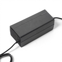 Chargeur de Batterie au Lithium Intelligent ABS 60V 5A pour Vélos Électriques, 71.4V 73V 300W Noir, Chargeur de Trottinette Électrique Okinowa