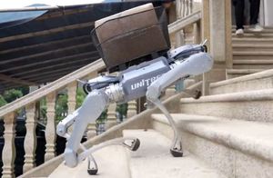 Chien robotique Unitree A2 de qualité industrielle, intelligent, à commande IA, pour le sauvetage, capable de naviguer dans les terrains extrêmes et de supporter de charges lourdes - Product Image 2
