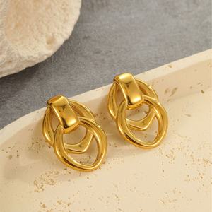 Boucles d'oreilles pendantes haut de gamme plaquées or 18 carats, design géométrique papillon, en acier inoxydable et diamant, style européen et américain - Product Image 3