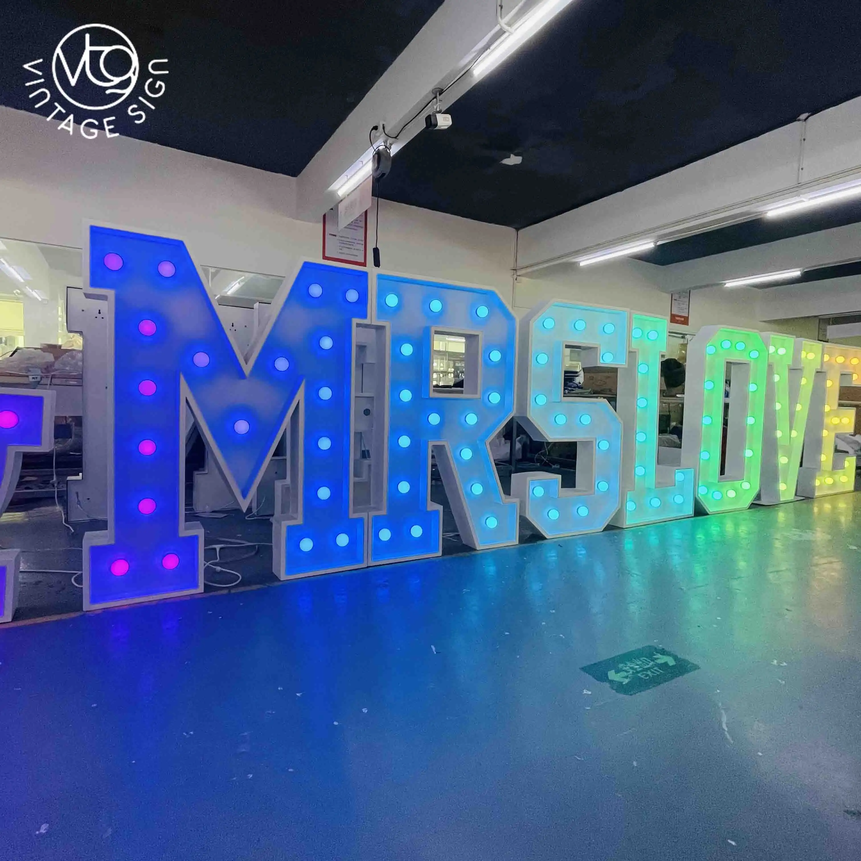 Custom Letter LED Wholesale Wedding Decor Lights 4ft Led bulb Marquee Alphabet and numbers 0-9 Factory Price Sign