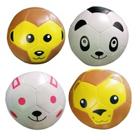 Ballon de football/soccer en forme de cochon en peluche rembourré en PVC et cuir PU de 6 pouces / 4 pouces pour les tout-petits