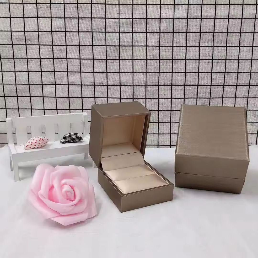 กล่องแหวน (คู่)