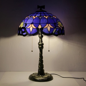 Lampe de table Tiffany LongHuiJing 16 pouces, style baroque violet, verre teinté, lampe de chevet rétro avec base en mosaïque torsadée - Product Image 1
