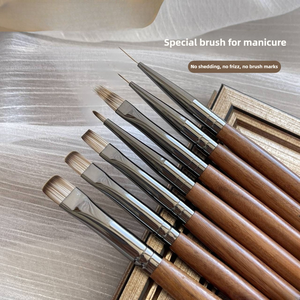 Nuevo Pincel para Decoración de Uñas de 12 mm con Mango de Madera, Diseños Finos en 3D, Pincel Plano para Manicura Francesa, Forma Ovalada, Férula Ondulada para Venta al por Mayor - Product Image 2