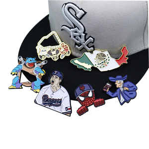 Broches en alliage de zinc émaillé avec strass, motif papillon, accessoires de chapeau, cadeau unisexe - Product Image 1