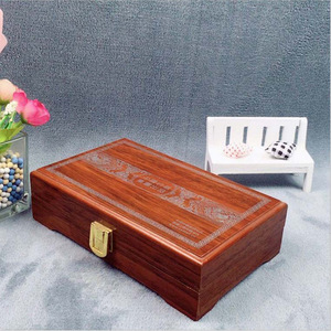 Caja de madera para medallas, rectangular, de 0,9 cm de grosor, con cerradura, caja de regalo para guardar monedas conmemorativas, origen Shenzhen - Product Image 2