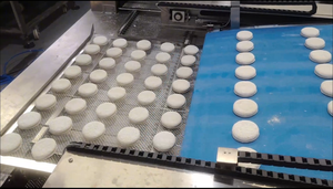 Ligne de découpe de beignets personnalisée, machine à beignets Berliner, ligne de production automatique de beignets pour usine alimentaire - Product Image 3