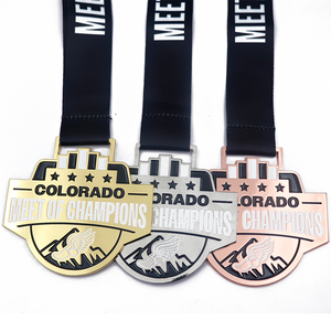 Médaille <span class=keywords><strong>de</strong></span> sport personnalisée en alliage <span class=keywords><strong>de</strong></span> zinc 3D, design sur mesure, prix <span class=keywords><strong>de</strong></span> gros, pour marathon, course à pied, récompense dorée - Product Image 2