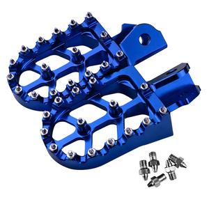 พักเท้าอะลูมิเนียม CNC สำหรับรถมอเตอร์ไซค์วิบาก พร้อมหมุดเปลี่ยนได้ สำหรับ Sur-ron Light Bee และ Honda CRF150F/230F - Product Image 4