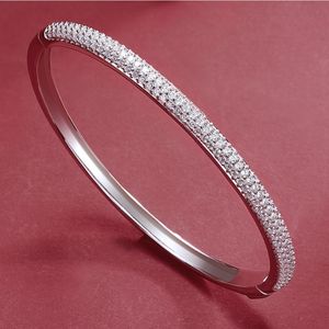 BASQUESUN fábrica al por mayor personalizado S925 plata incrustaciones moissanite nueva venta caliente punto monólogo pulsera - Product Image 3