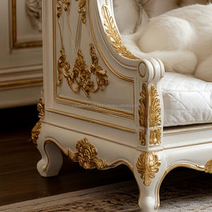 Casa de Lujo para Mascotas de Terciopelo Blanco Antiguo con Detalles Dorados, Tipo Villa, para Interiores, con Cama Tipo Sofá, Desmontable y Lavable, para Perros y Gatos - Product Image 6