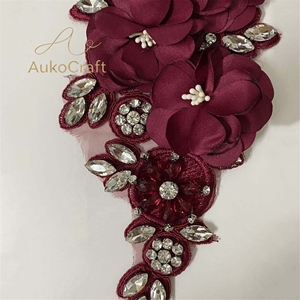 Atacado Barato DIY Luxuoso Aplique de Renda Bordado com Miçangas, Motivo Floral 3D, <span class=keywords><strong>Patches</strong></span> de Strass com Diamantes para Costura em Tecido de <span class=keywords><strong>Chiffon</strong></span> - Product Image 2