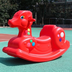 <span class=keywords><strong>Cavallo</strong></span> a Dondolo <span class=keywords><strong>Cavalcabile</strong></span> in Plastica di Alta Qualità per Interni, Adatto ai Bambini e Utilizzabile in Asili o Parchi Giochi - Product Image 3