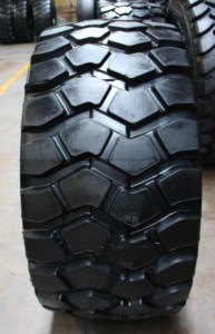 ยางเรเดียล OTR ขนาด 875/65R29 สำหรับลายดอกยางยี่ห้อ B02S E3 สำหรับรถตักดิน รถดันดิน รถเกรดเดอร์ และรถดัมพ์ของ Dongfeng - Product Image 2