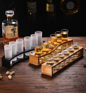 Commercio all'ingrosso a buon mercato 1oz vetro spirito personalizzato normale bianco bicchierino di vetro <span class=keywords><strong>vodka</strong></span> mini <span class=keywords><strong>bicchieri</strong></span> di vino con vassoio - Product Image 1