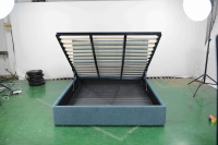 Cadre de lit rembourré OEM avec vérin à gaz et rangement, tailles Queen et King, lit ottoman en tissu personnalisé pour détaillants de meubles et hôtels