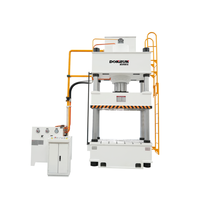 Presse hydraulique certifiée CE de 400 tonnes avec pompe à engrenages, haute précision, 4 colonnes, 3 poutres DONRUN YQ32-400T pour le formage de réservoirs d'eau