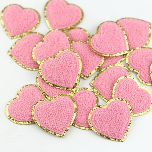 Hot Sale Heat Seal Patch Iron on Heart Shape Embroidery Fabric Stickers Gold Glitter Applique Embroidery Heart Chenille Patches