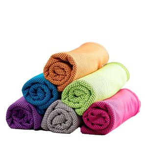 Serviette d'été à séchage rapide, serviette de sport magique personnalisée à refroidissement instantané avec étui en silicone - Product Image 3