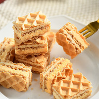 Gaufrettes sandwich multi-couches 3 saveurs assorties, riche en amandes et fromage, sans gras trans, boîte de 58g, biscuits gaufrettes à double garniture
