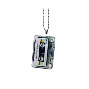 Nuovo Portachiavi 2D in Acrilico con Superficie Piatta, Design Creativo <span class=keywords><strong>a</strong></span> Forma di Cassetta Musicale, Decorazione per <span class=keywords><strong>Zaino</strong></span> e Auto - Product Image 2