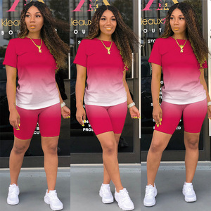 Vente en Gros de Vêtements Produits Tendance Mode Casual Short à Manches Courtes Dégradé Couleur Unie 2 Pièces Ensemble <span class=keywords><strong>Court</strong></span> pour Femmes - Product Image 3