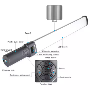 W270RGB Magnétique Rechargeable RVB Colorful Handheld LED Video Light Stick avec Baffle pour TikTok Yotube Photography Studio - Product Image 3