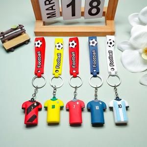 Llavero de PVC 3D con diseño de <span class=keywords><strong>jugador</strong></span> de fútbol de dibujos animados, <span class=keywords><strong>el</strong></span> más vendido, bajo MOQ, llavero de goma con impresión UV, colgante para bolsa de regalo - Product Image 5