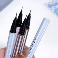 Stylo Eyeliner à Pointe Fine à Séchage Rapide de Marque Privée Gel Liquide Eyeliner Maquillage Crayon Eyeliner Mat Pigmenté Longue Durée Cosmétiques