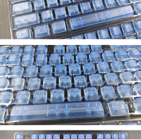 Teclado Mecánico con 139 Teclas Transparentes ABS, Color Azul Glaciar, Luz Verde Transparente Frontal, Teclas Transparentes