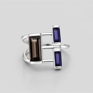 Bague pour femme en argent sterling 925 avec quartz fumé - Sertissage pavé, design géométrique baguette avec accents d'iolite - Product Image 5