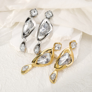 Orecchino di moda bohémien in lega geometrica multistrato acrilico con nappine nuove donne colorate <span class=keywords><strong>orecchini</strong></span> a goccia geometrici in resina - Product Image 4