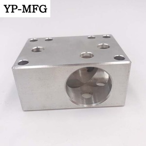 Fabricación de piezas metálicas personalizadas de aluminio y titanio para motocicletas de cross, mecanizadas por CNC mediante torneado y fresado. - Product Image 3