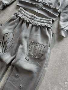 <span class=keywords><strong>Tuta</strong></span> Sportiva Streetwear da <span class=keywords><strong>Uomo</strong></span> 450GSM in Cotone con Ricamo Effetto Vissuto e <span class=keywords><strong>Pantaloni</strong></span> Larghi a Gamba Dritta - Product Image 4