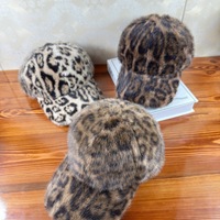Gorro de Pescador de Felpa Gruesa y Cálida con Estampado de Leopardo Coreano, Versátil para Otoño e Invierno 2025, Gorra de Béisbol de Moda para Mujer