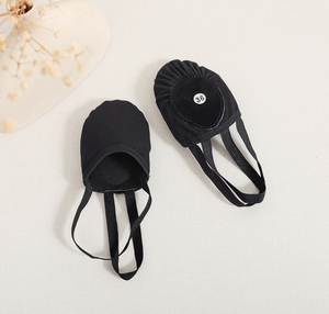 <span class=keywords><strong>Precio</strong></span> de fábrica Gimnasia <span class=keywords><strong>Media</strong></span> suela Ballet Baile Zapato Niñas Zapatos con tira elástica Gimnasia <span class=keywords><strong>Media</strong></span> <span class=keywords><strong>punta</strong></span> Ballet Zapatos - Product Image 3