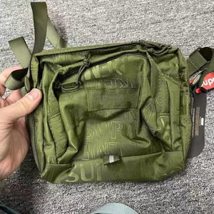 Nuevo Bolso Cruzado de Lujo para Hombre de Diseño Moderno y Duradero, Bolso de Hombro Personalizado Estilo Fog Essentials - Product Image 2