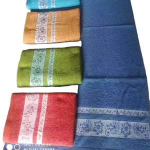 Set di <span class=keywords><strong>asciugamani</strong></span> da bagno in <span class=keywords><strong>pizzo</strong></span> morbido di lusso alta solidità di colore ricamato Jacquard a righe tecniche di tessuto a buon mercato all'ingrosso <span class=keywords><strong>asciugamani</strong></span> di cotone - Product Image 1
