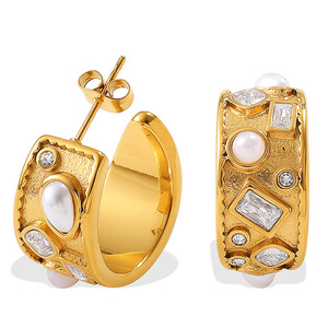 Aros con baño de oro de 18 quilates, incrustaciones de perlas de imitación y diamantes, acero inoxidable, diseño geométrico para uso diario. - Product Image 5