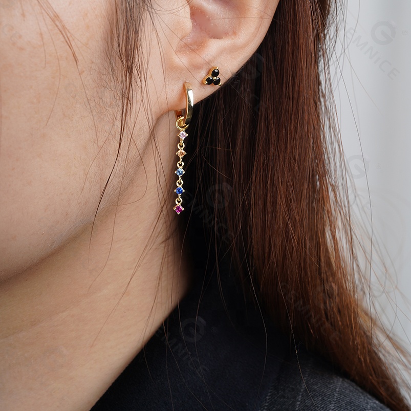 huggie hoop earrings gold