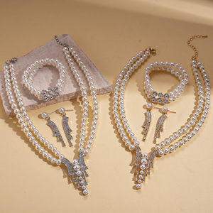 Collier ras-de-cou pour femme personnalisable, hypoallergénique, plaqué or rose, imitation perle incrustée de diamants - Product Image 4